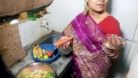 सेक्सी भाभी को मॉर्निंग में किचन बनाते समय XXX Kitchen Sex video