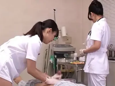 Las enfermeras japonesas cuidan a los pacientes x video