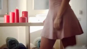 Petite Babe Massage und Sex, englisches Sexvideo