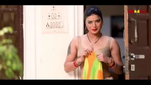 Sexy Bhabhi သည် သူမ၏ခင်ပွန်းကို လှည့်စားသည် x videos.com