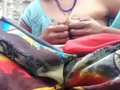 XXX Desi village saree menghapus video seks jari